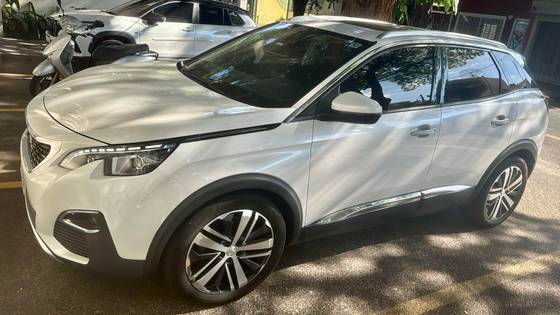 PEUGEOT 3008 1.6 GRIFFE THP 16V GASOLINA 4P AUTOMÁTICO PEUGEOT 3008 1.6 GRIFFE THP 16V GASOLINA 4P AUTOMÁTICO